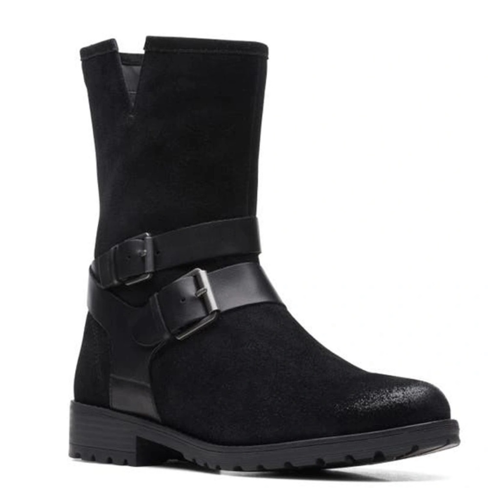 NWOT Clarks Clarkwell Mid Boot